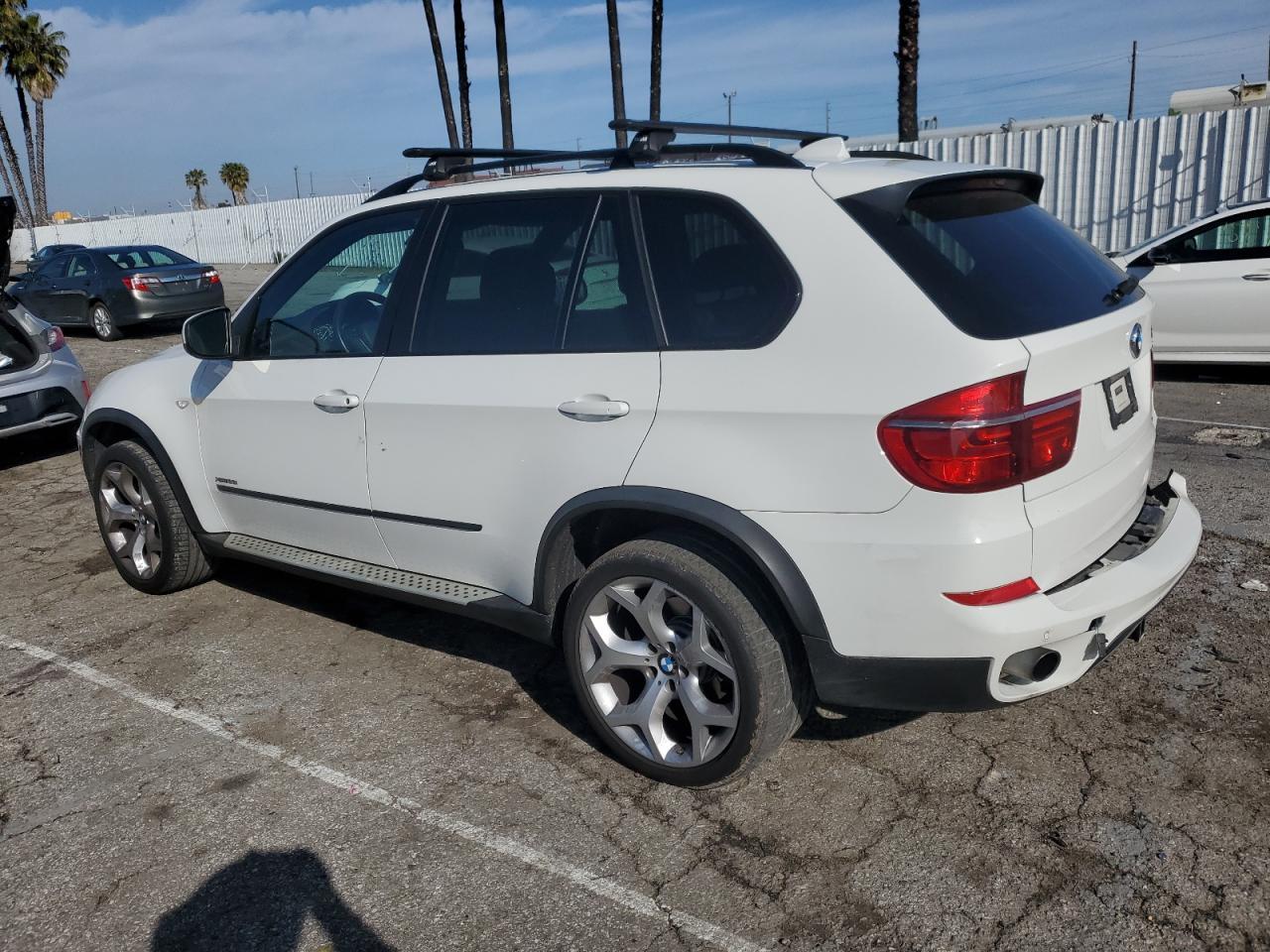 2013 BMW X5 XDRIVE3 - Фото 2