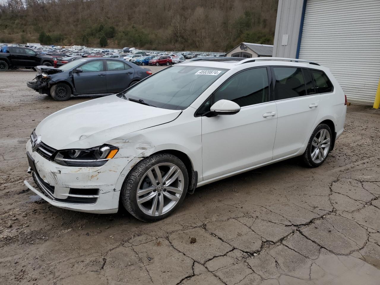 2016 VOLKSWAGEN GOLF SPORT