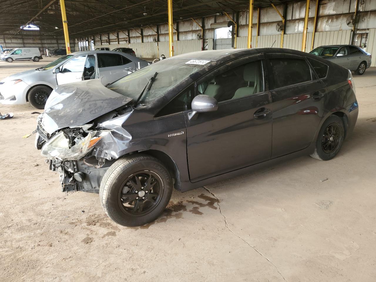 2013 TOYOTA PRIUS car image