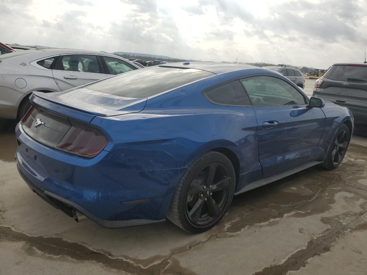 2018 FORD MUSTANG - Фото 3
