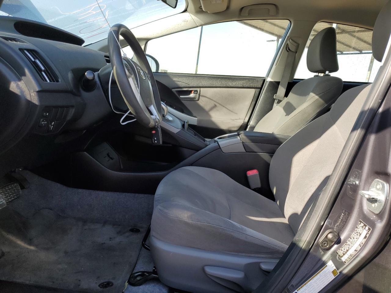 2013 TOYOTA PRIUS - Image 7