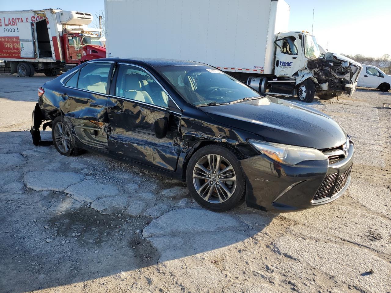 2017 TOYOTA CAMRY LE - Image 4