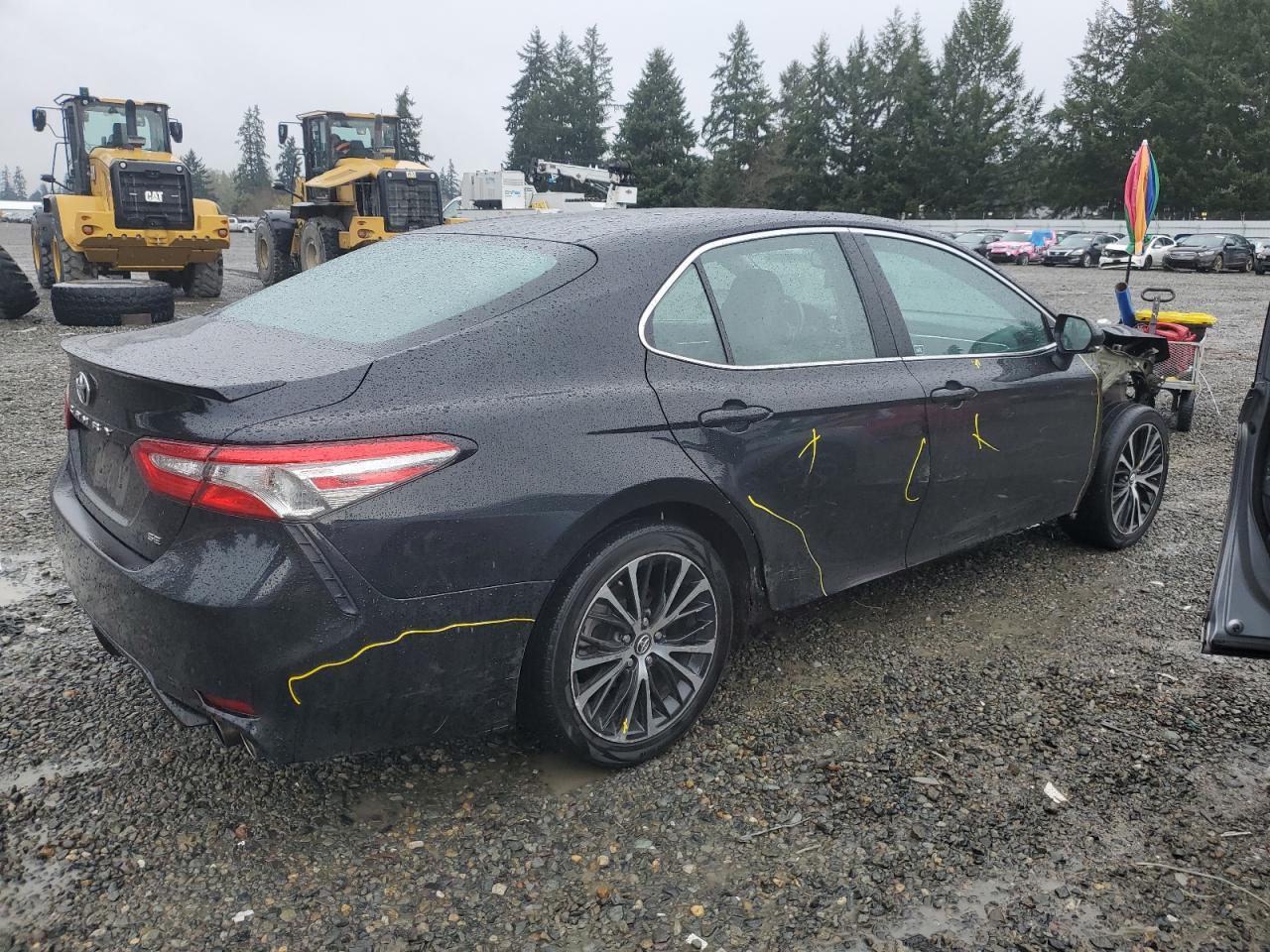 2018 TOYOTA CAMRY L - Фото 3