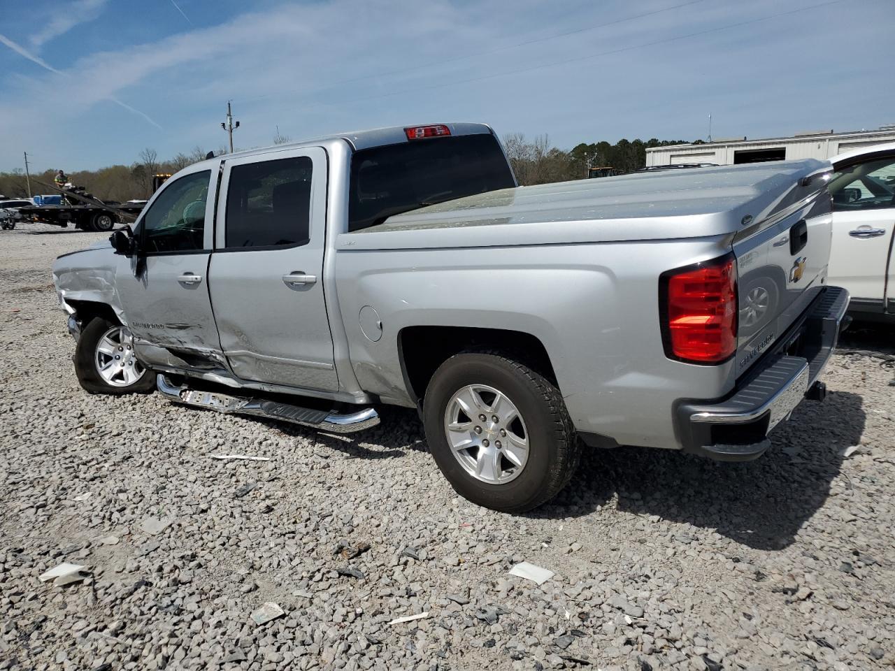 2017 CHEVROLET SILVERADO - Image 2
