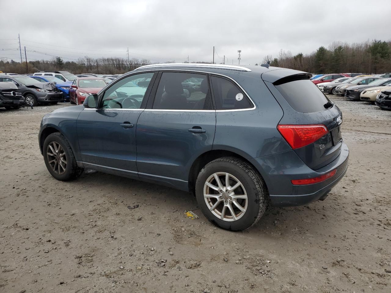 2011 AUDI Q5 PREMIUM - Image 2