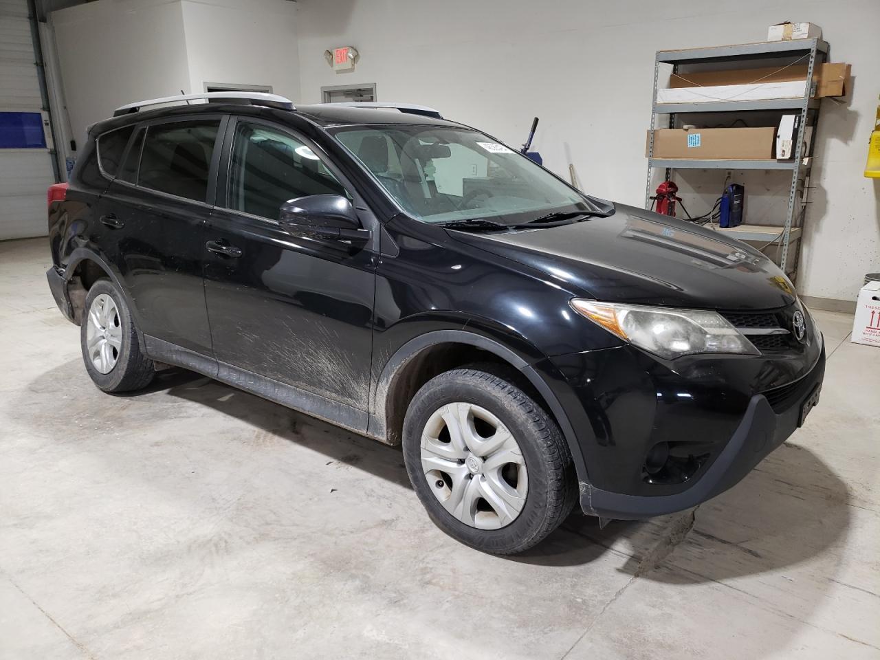 2015 TOYOTA RAV4 LE - Image 4