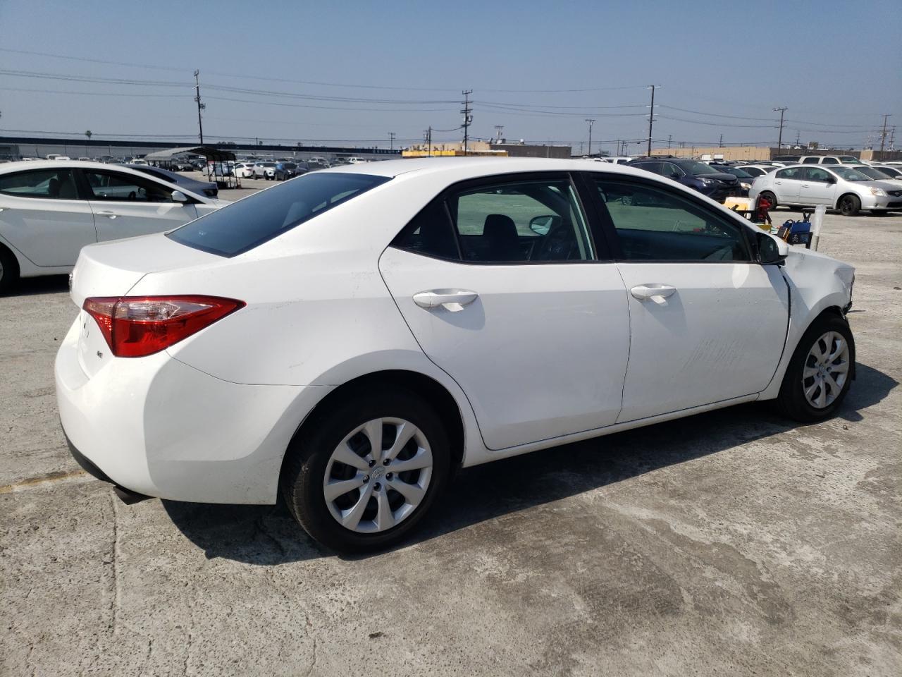 2018 TOYOTA COROLLA L - Фото 3