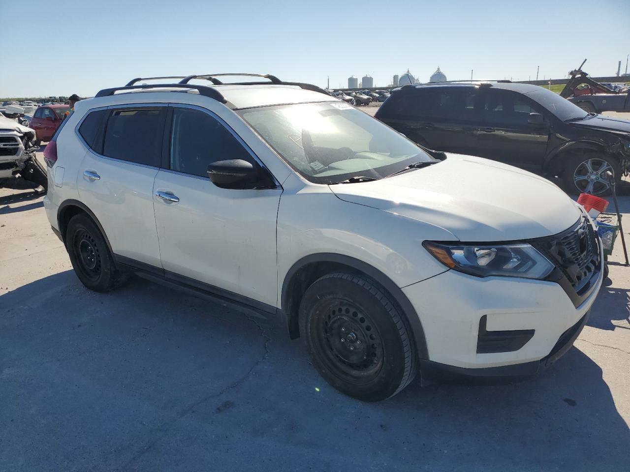 2018 NISSAN ROGUE S - Image 4