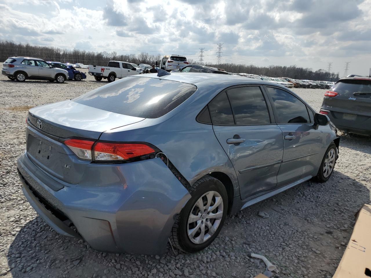 2020 TOYOTA COROLLA LE - Фото 3