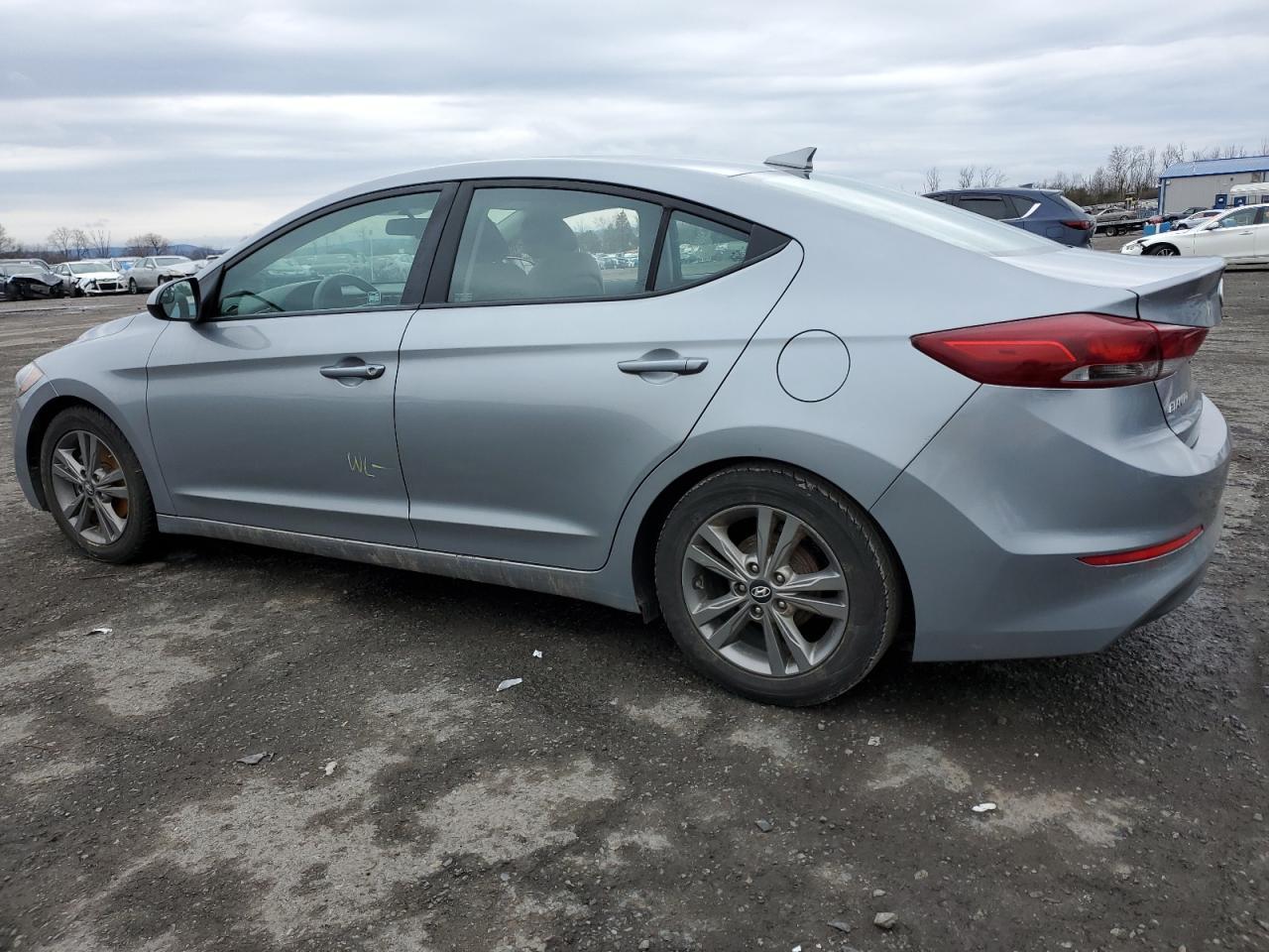 2017 HYUNDAI ELANTRA SE - Фото 2