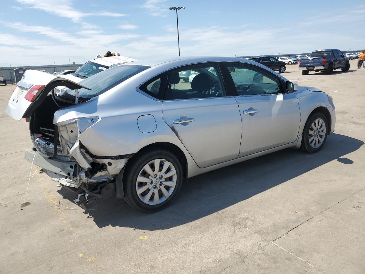 2016 NISSAN SENTRA S - Фото 3