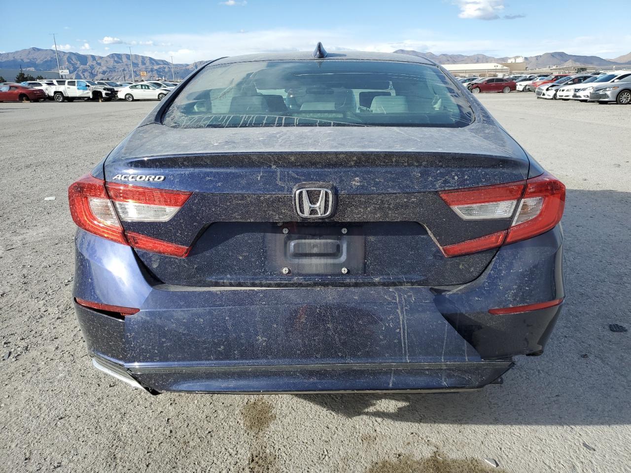 2018 HONDA ACCORD LX - Image 6