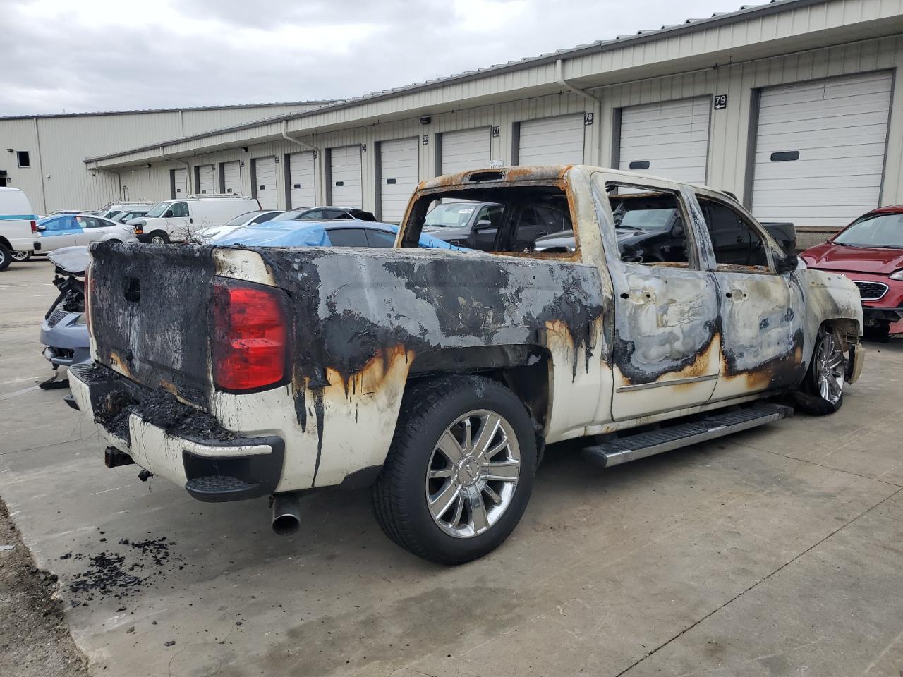 2014 CHEVROLET SILVERADO - Фото 3