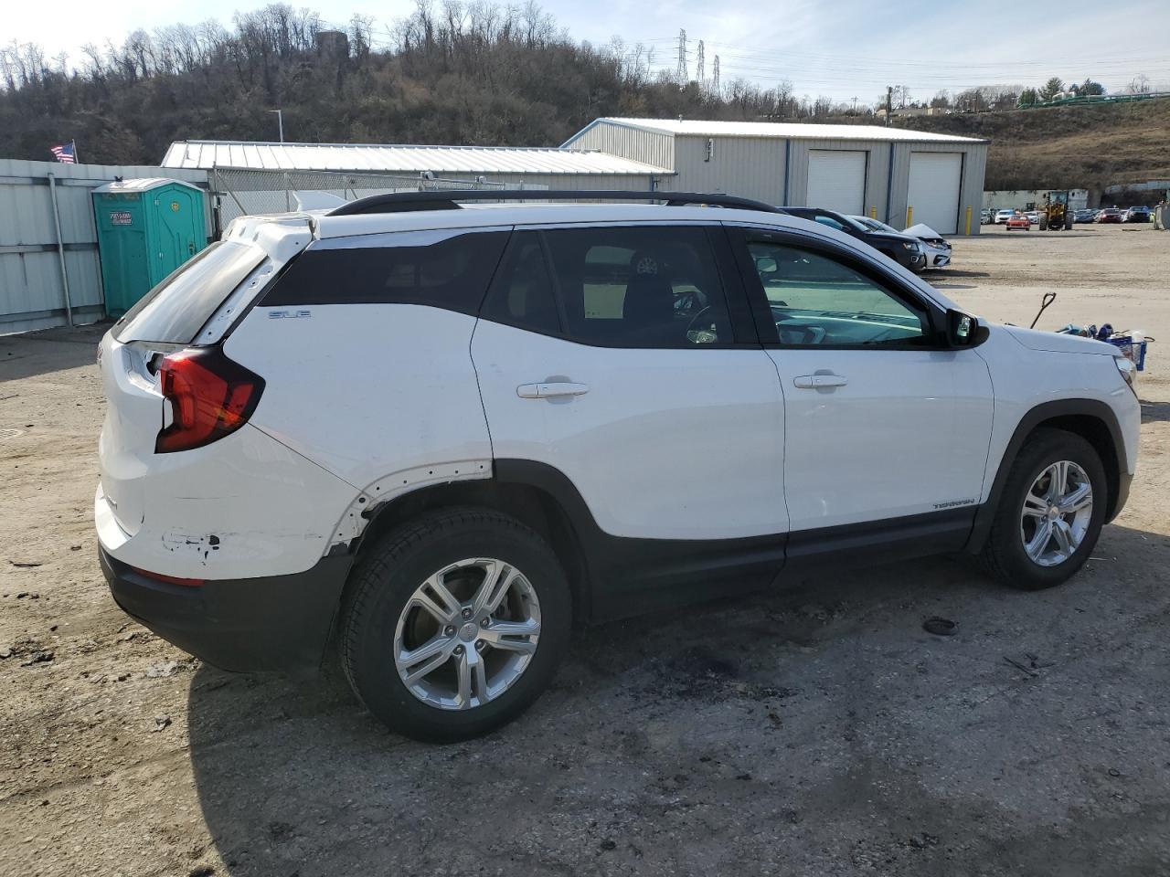 2019 GMC TERRAIN SL - Image 3