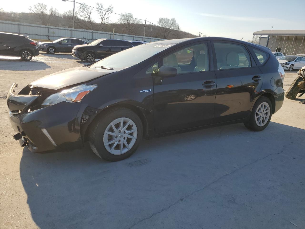 2013 TOYOTA PRIUS V car image