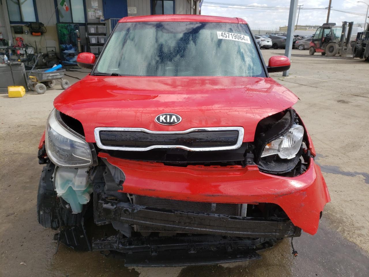 2016 KIA SOUL + - Image 5