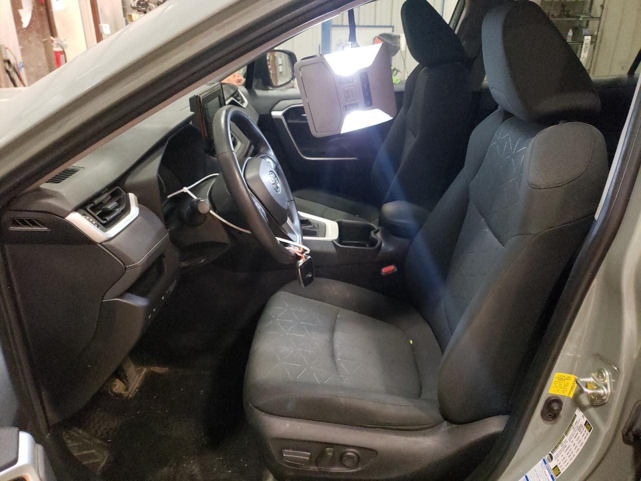 2022 TOYOTA RAV4 XLE - Image 7
