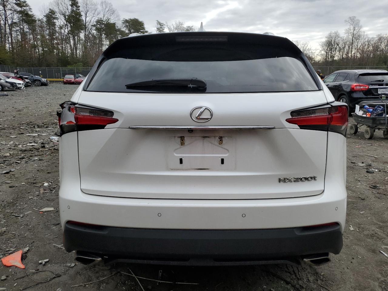 2015 LEXUS NX 200T - Фото 6