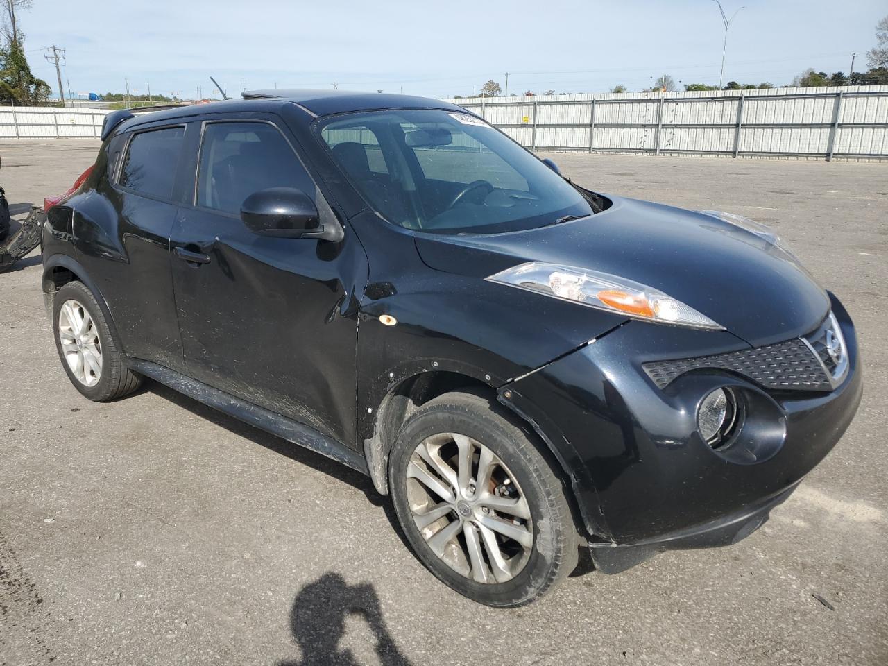2011 NISSAN JUKE S - Фото 4