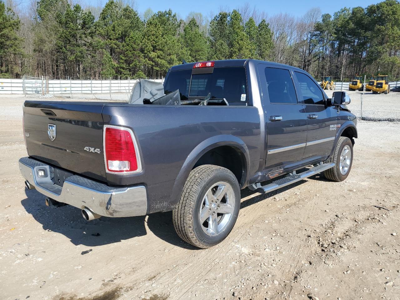 2015 RAM 1500 LARAM - Image 3