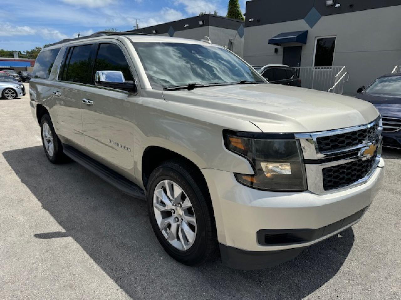 2016 CHEVROLET SUBURBAN K - Image 4