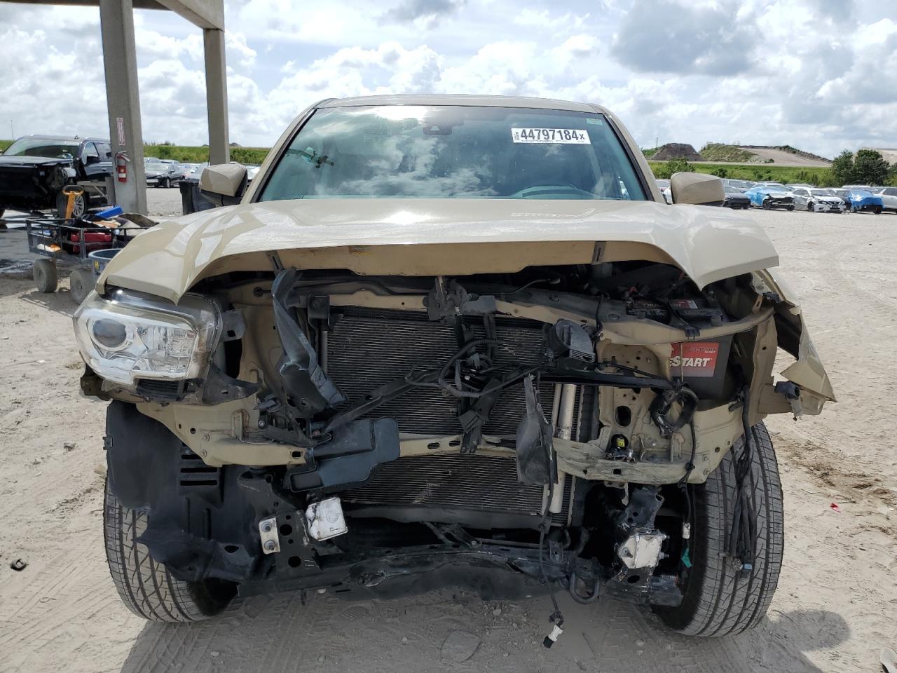 2019 TOYOTA TACOMA DOU - Фото 5