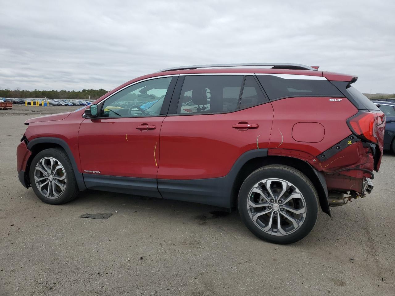 2021 GMC TERRAIN SL - Фото 2