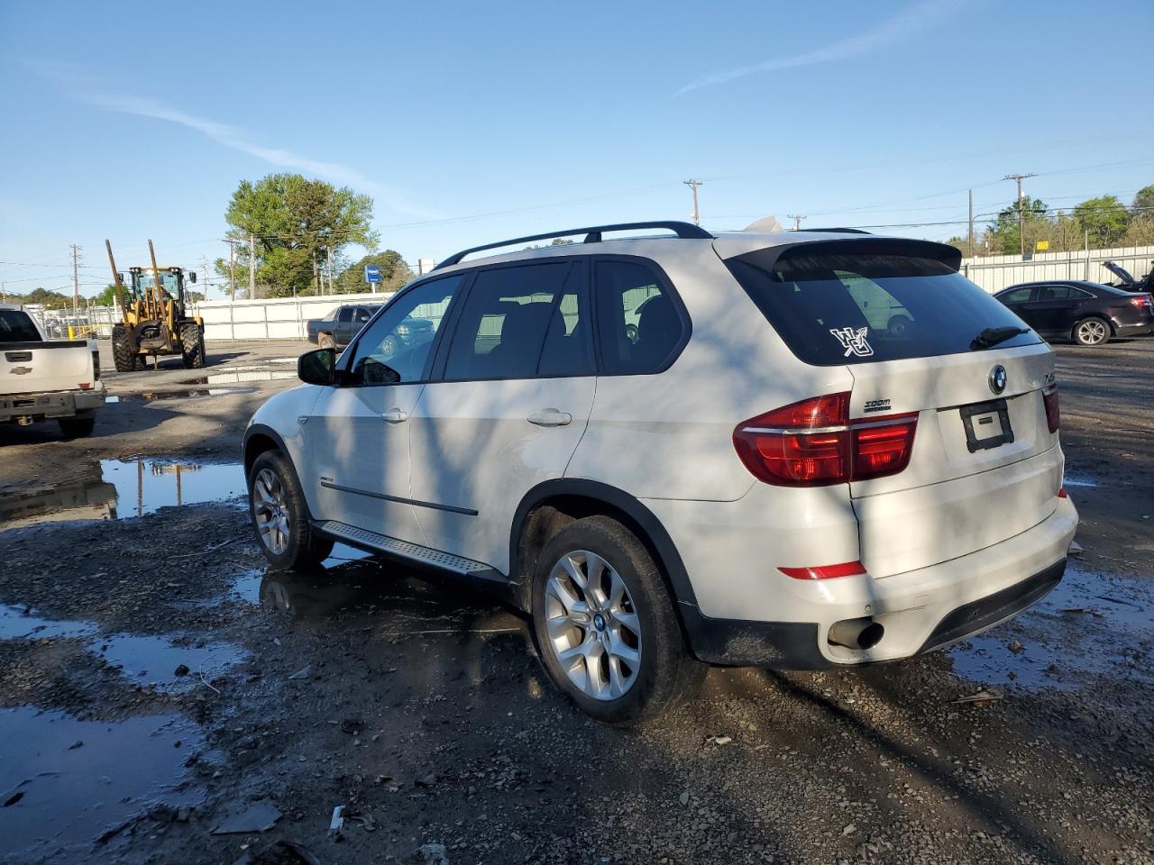 2011 BMW X5 XDRIVE3 - Image 2