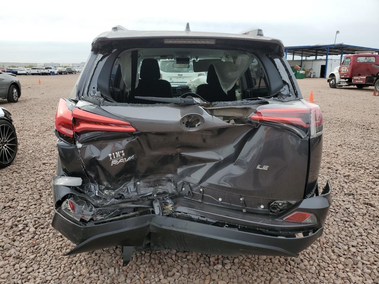 2017 TOYOTA RAV4 LE - Image 6