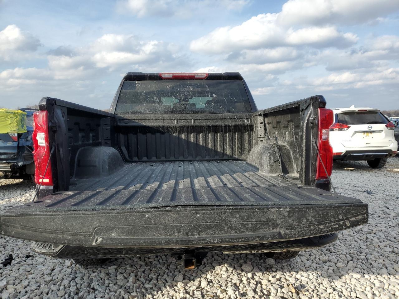 2023 CHEVROLET SILVERADO - Фото 6