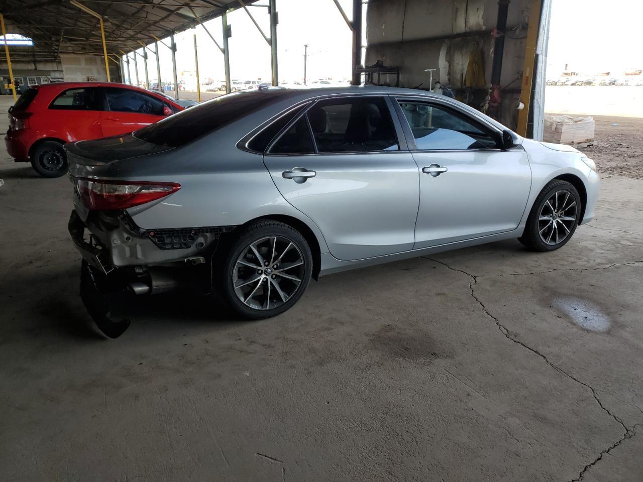 2016 TOYOTA CAMRY LE - Фото 3