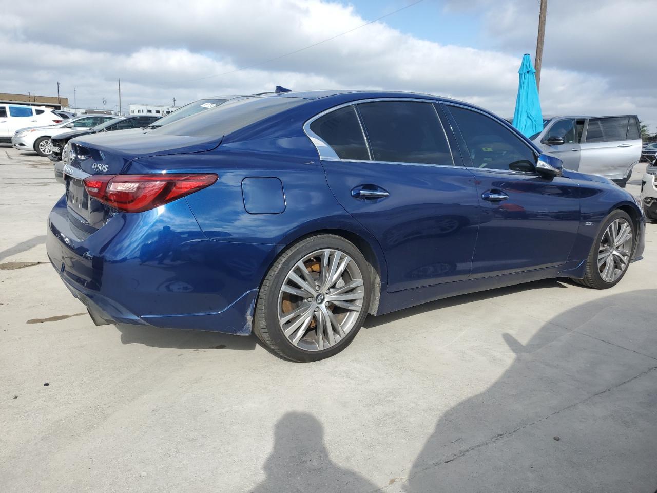 2018 INFINITI Q50 LUXE - Image 3