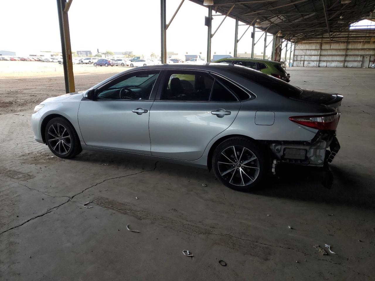 2016 TOYOTA CAMRY LE - Фото 2