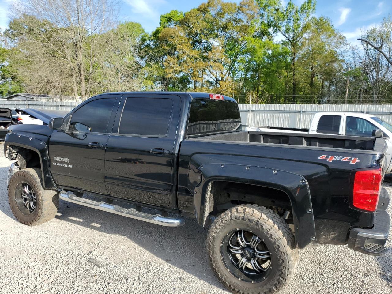 2015 CHEVROLET SILVERADO - Image 2