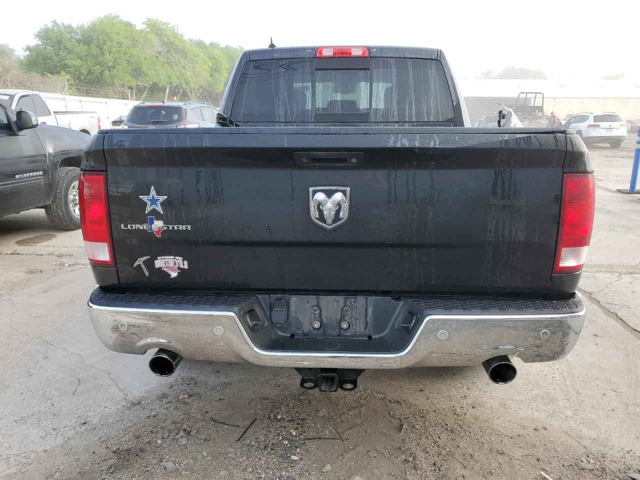 2017 RAM 1500 SLT - Image 6