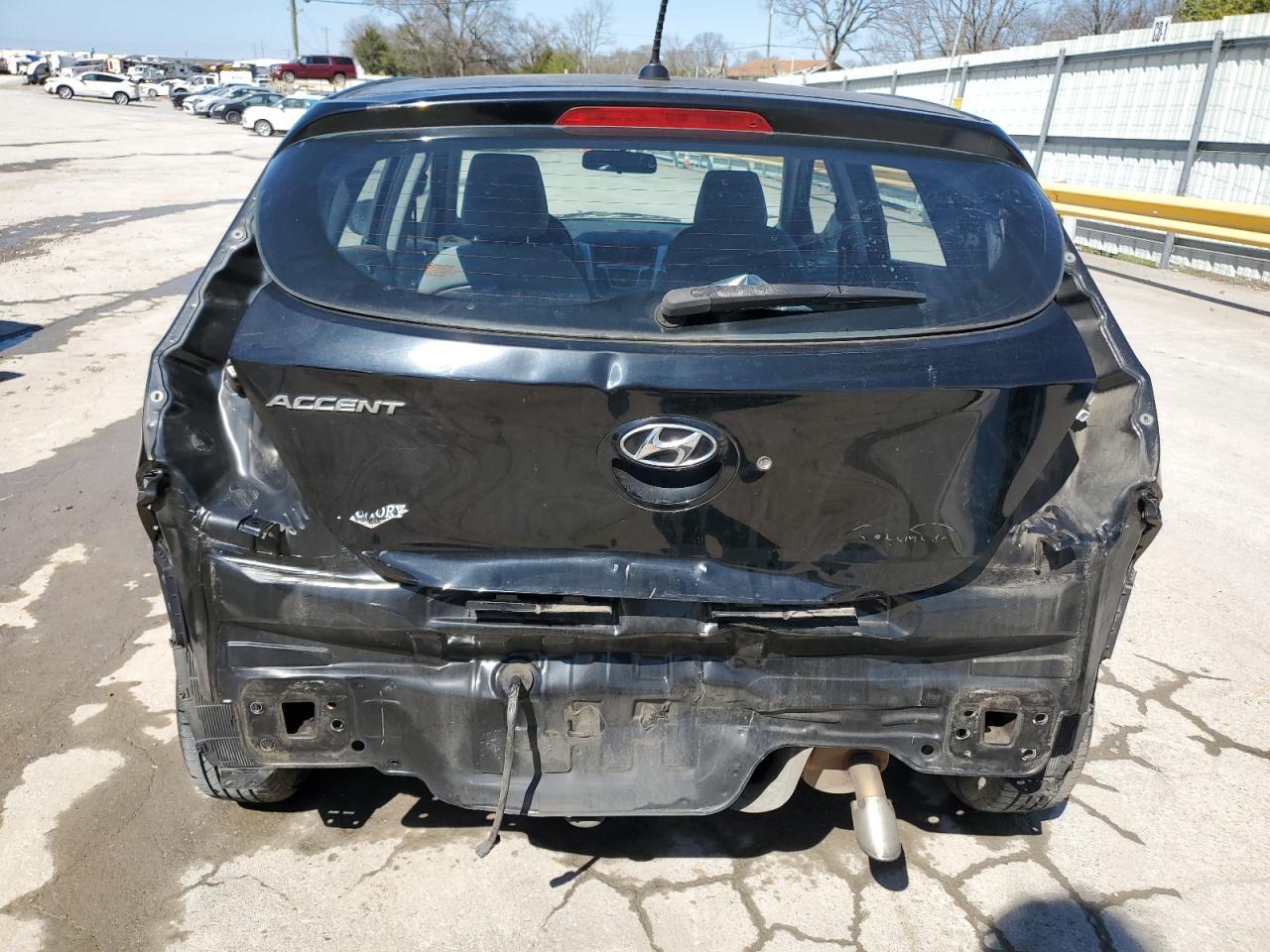 2012 HYUNDAI ACCENT GLS - Image 6