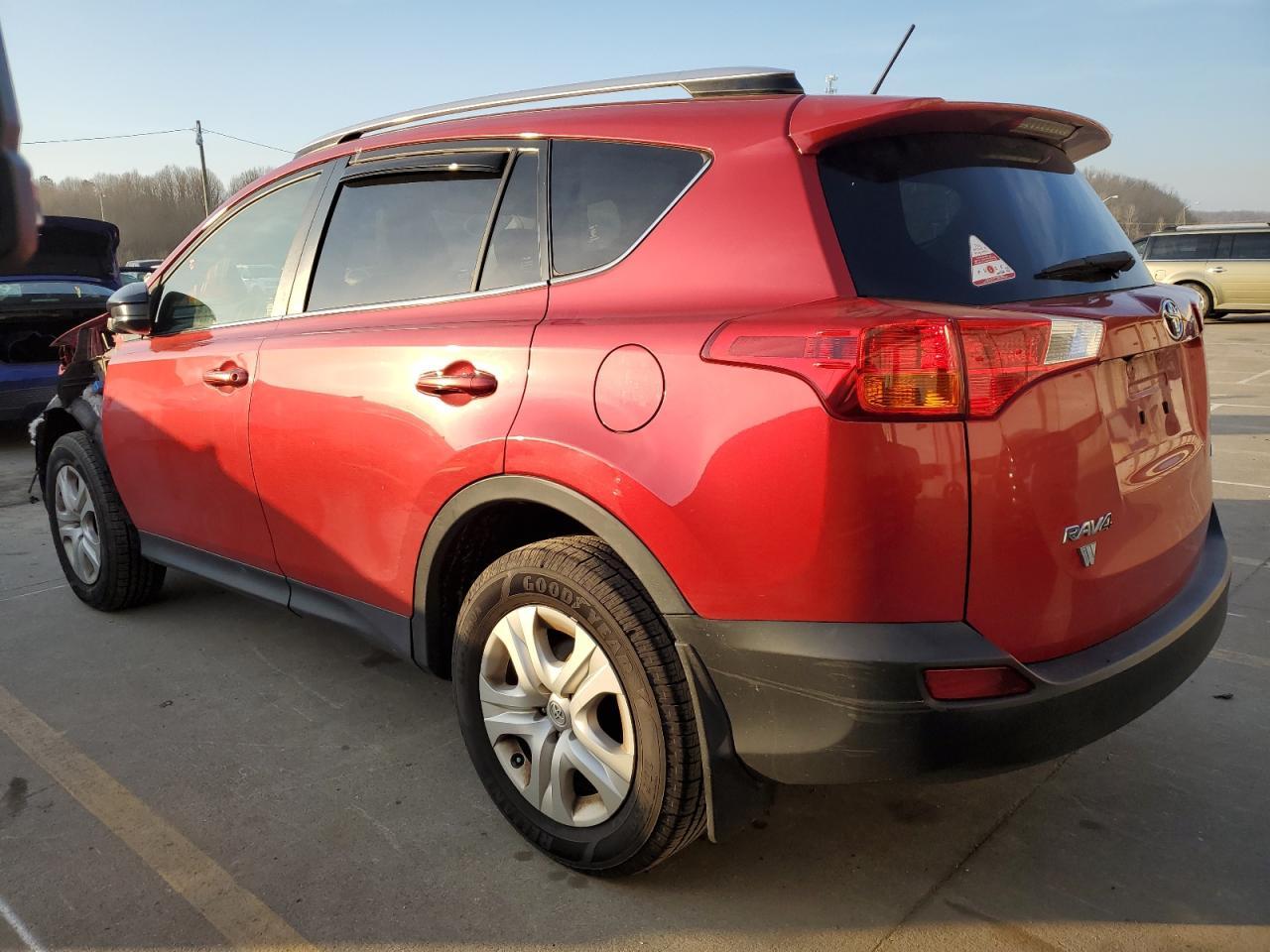 2015 TOYOTA RAV4 LE - Фото 2