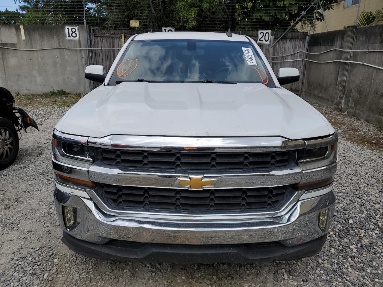 2018 CHEVROLET SILVERADO - Image 5