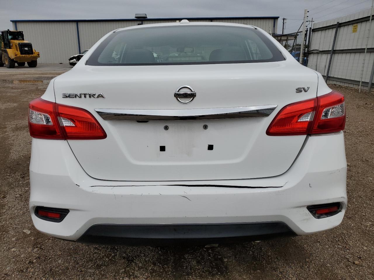 2017 NISSAN SENTRA S - Фото 6