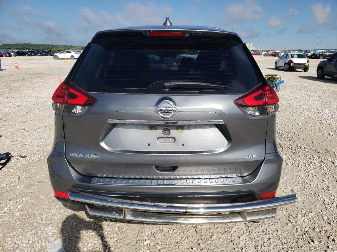 2018 NISSAN ROGUE S - Фото 6