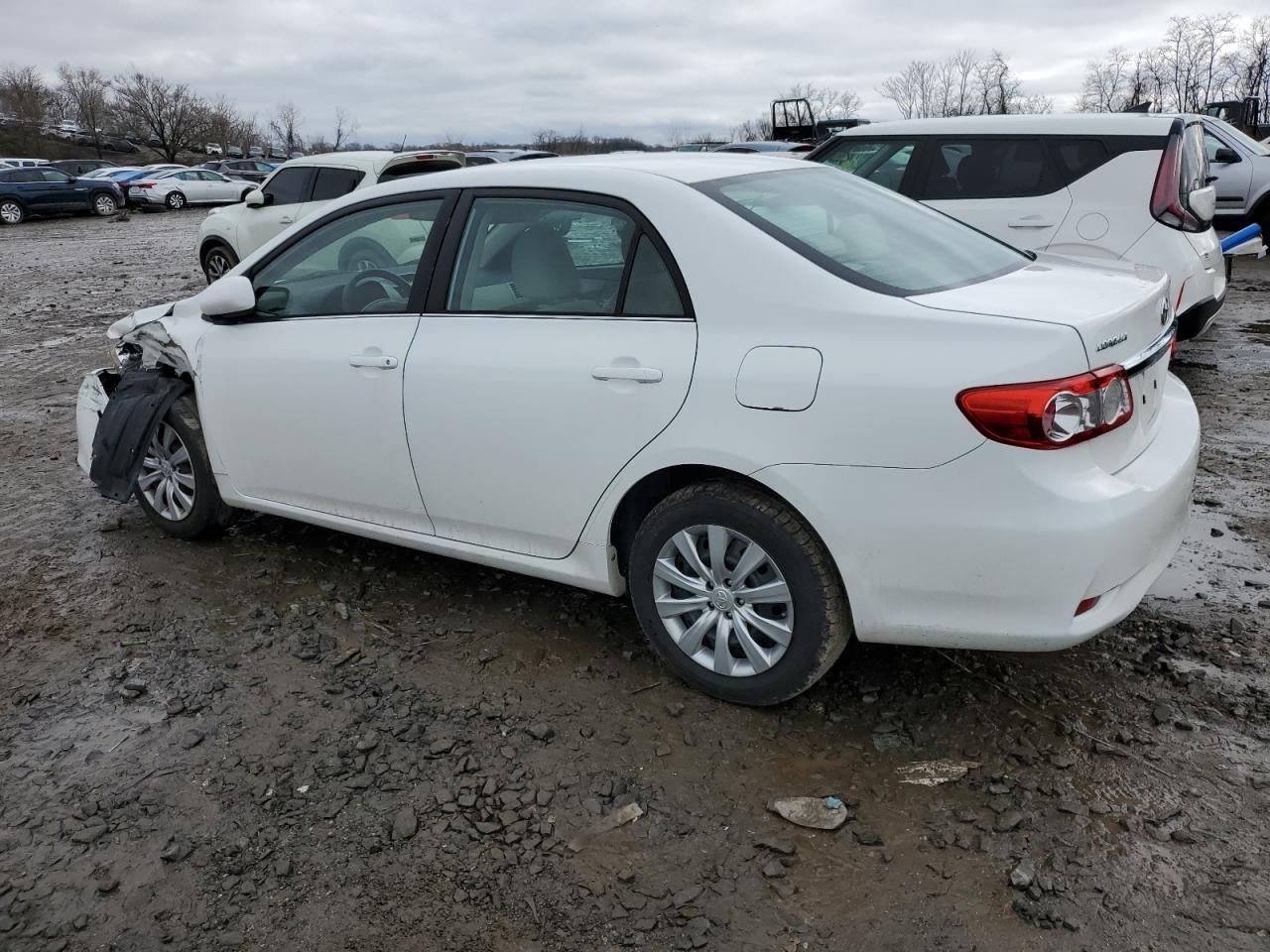 2013 TOYOTA COROLLA BA - Фото 2