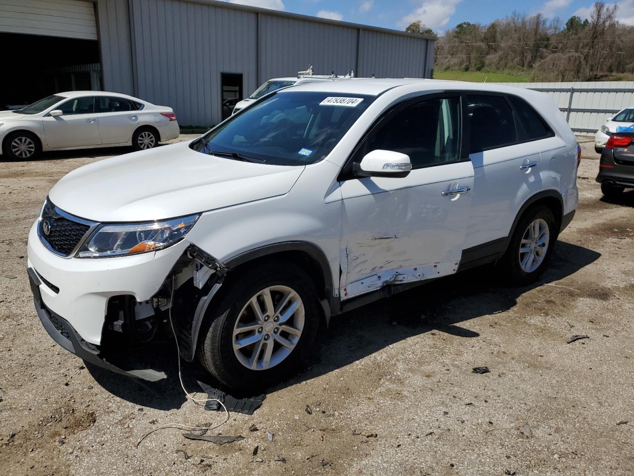 2014 KIA SORENTO LX