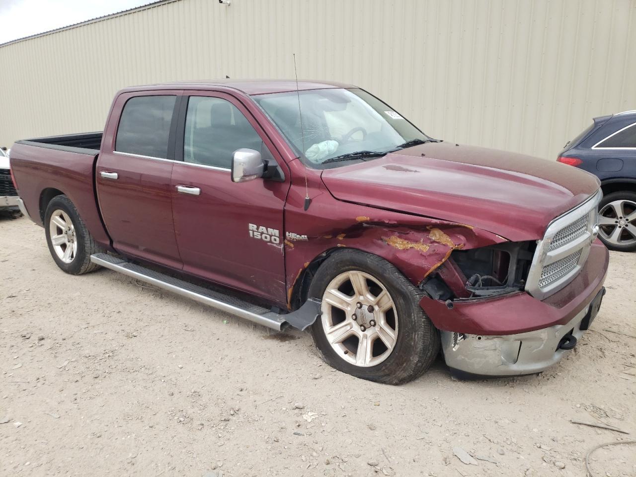 2017 RAM 1500 SLT - Фото 4
