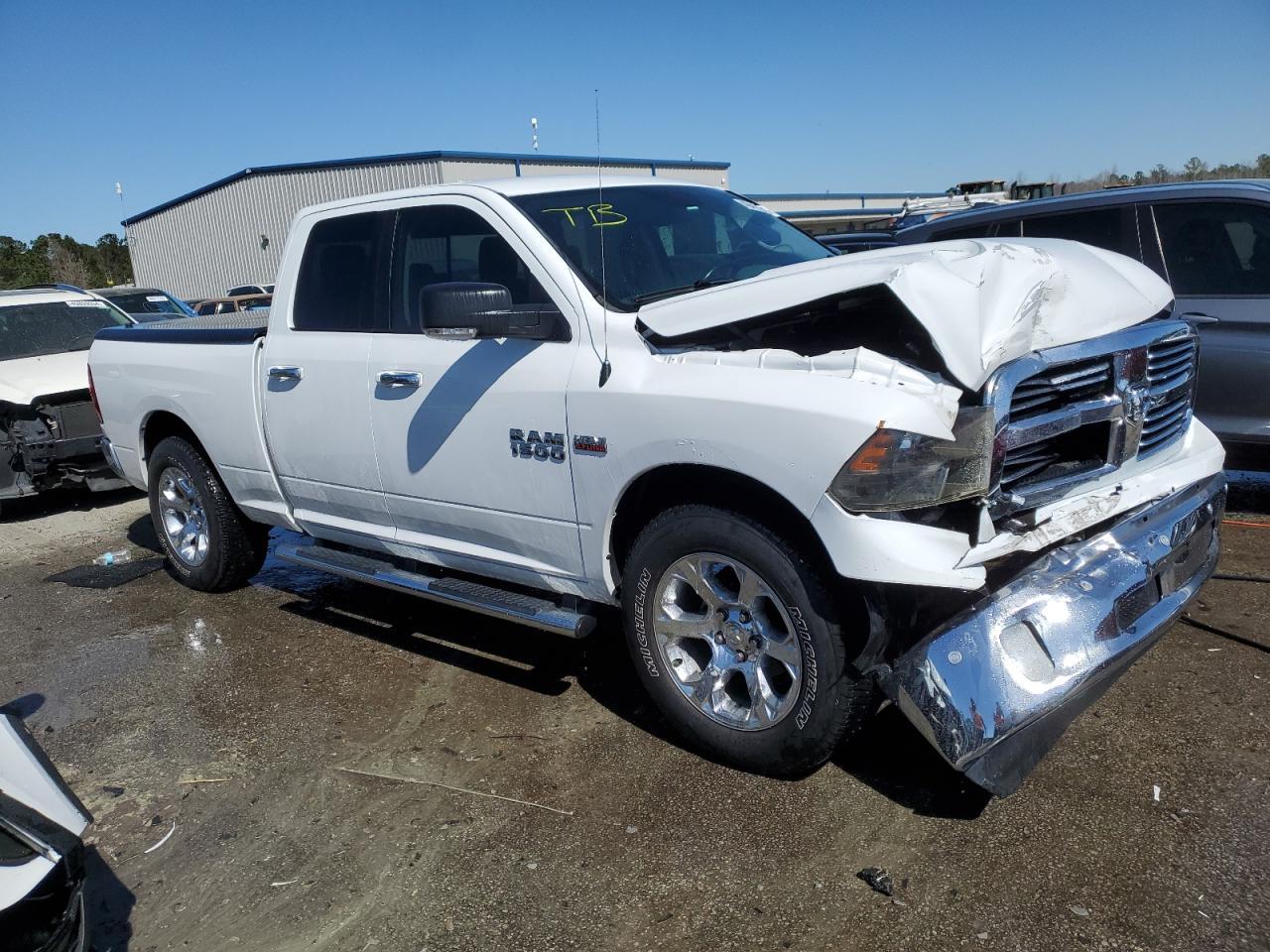 2017 RAM 1500 SLT - Фото 4