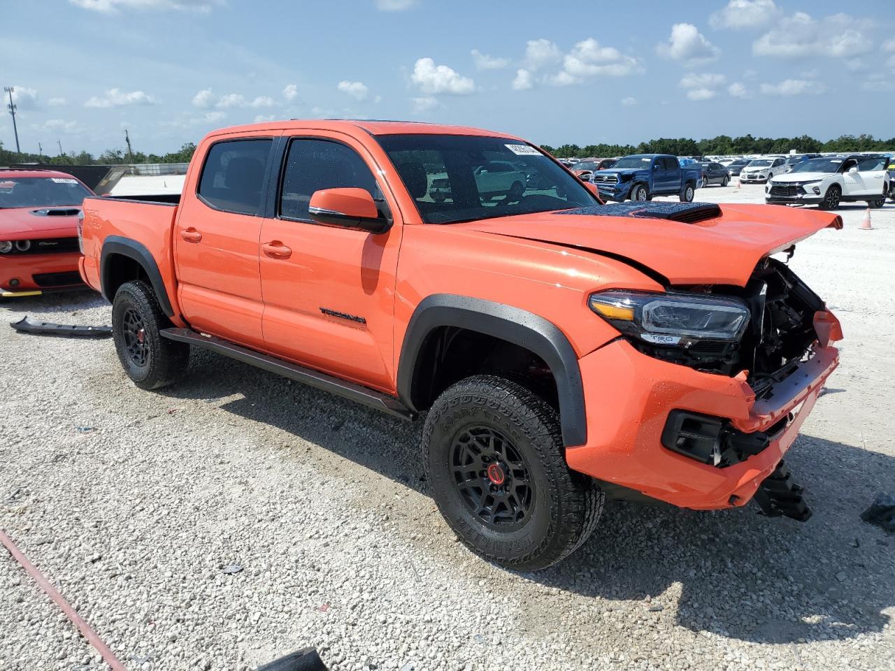 2023 TOYOTA TACOMA DOU - Фото 4