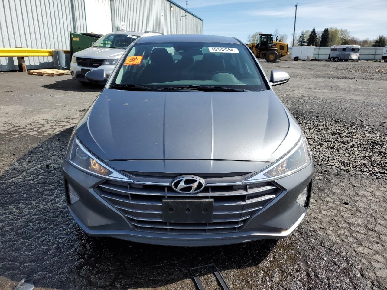 2019 HYUNDAI ELANTRA SE - Фото 5