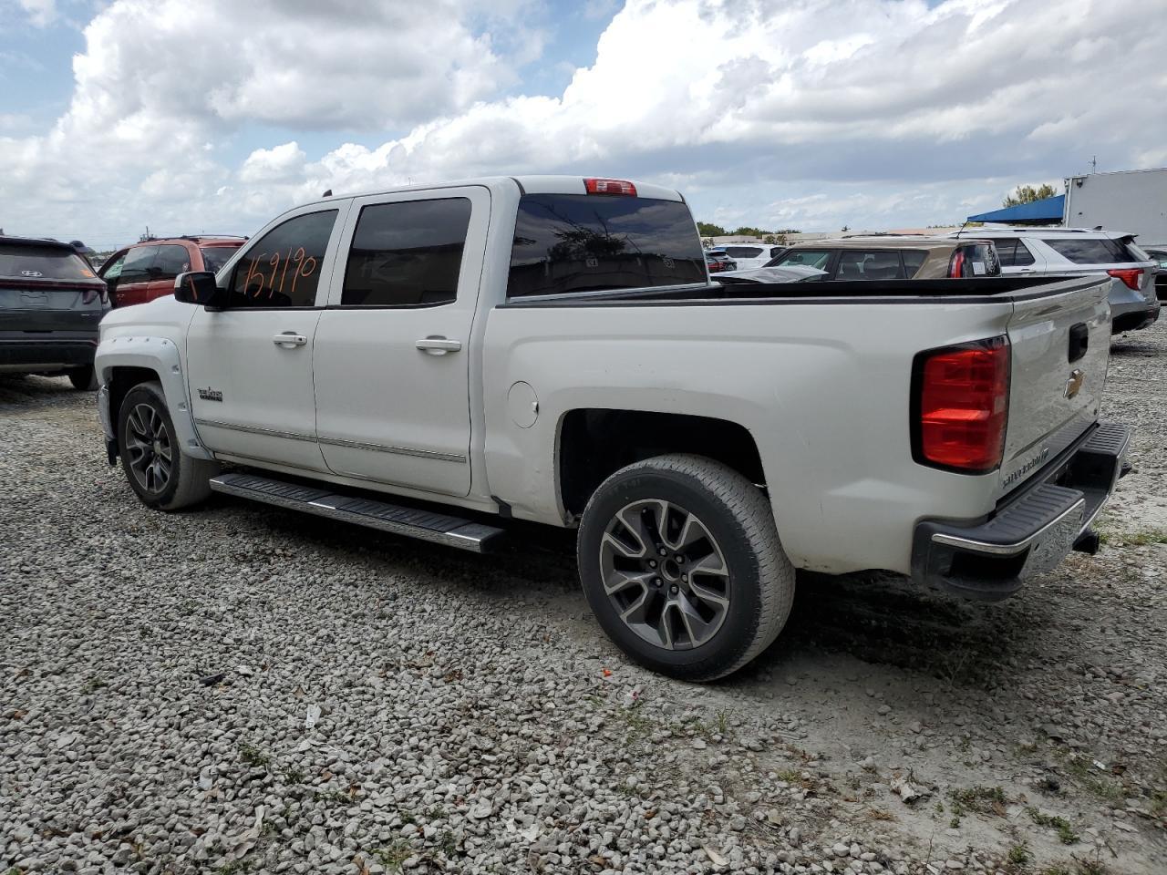 2018 CHEVROLET SILVERADO - Image 2