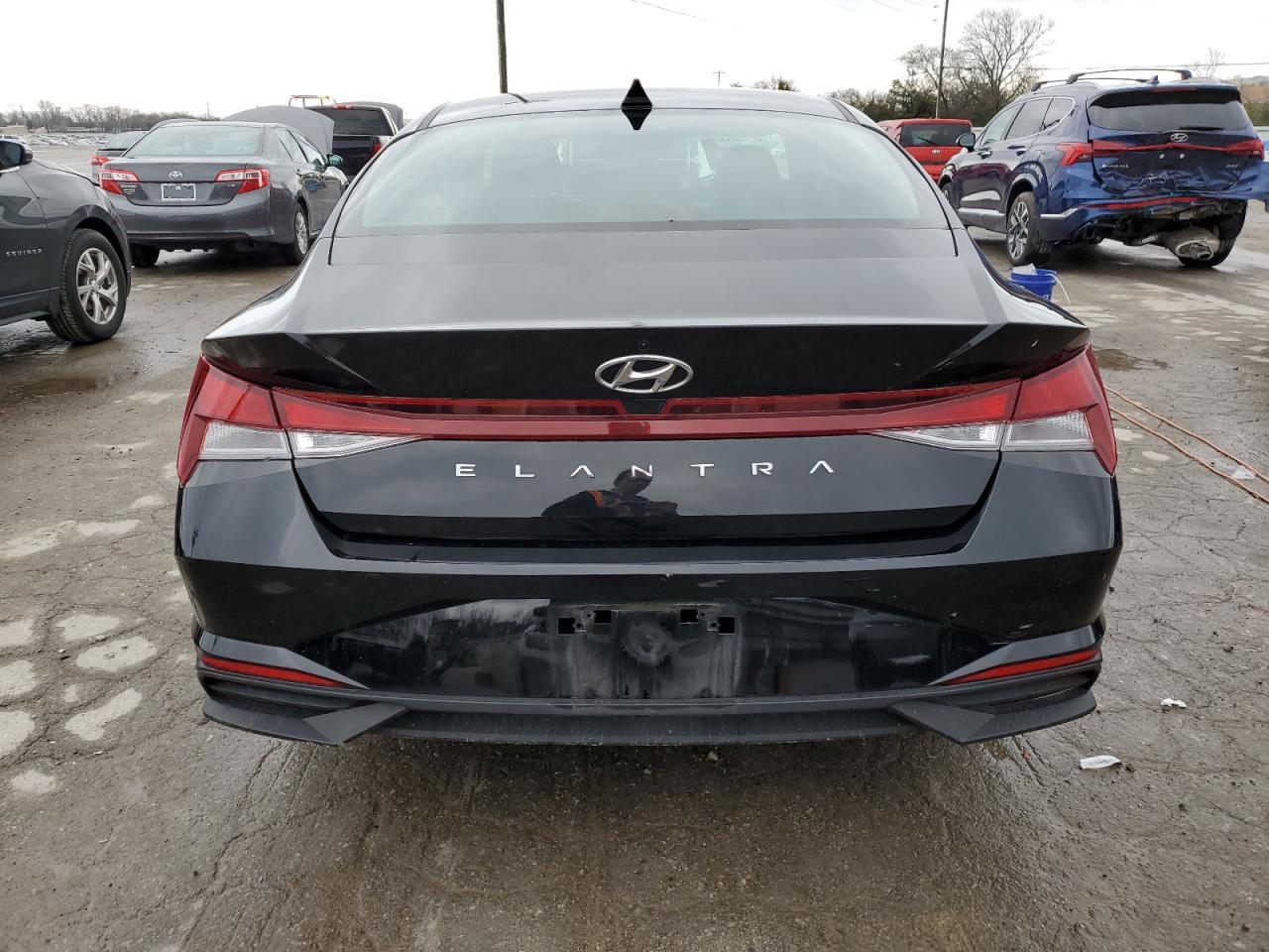 2022 HYUNDAI ELANTRA SE - Фото 6