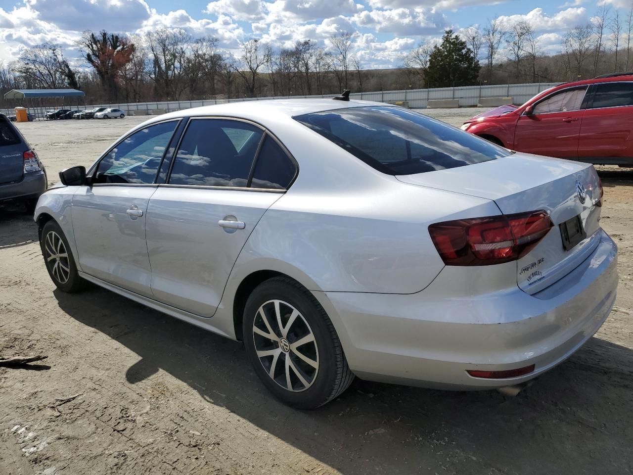 2016 VOLKSWAGEN JETTA SE - Фото 2