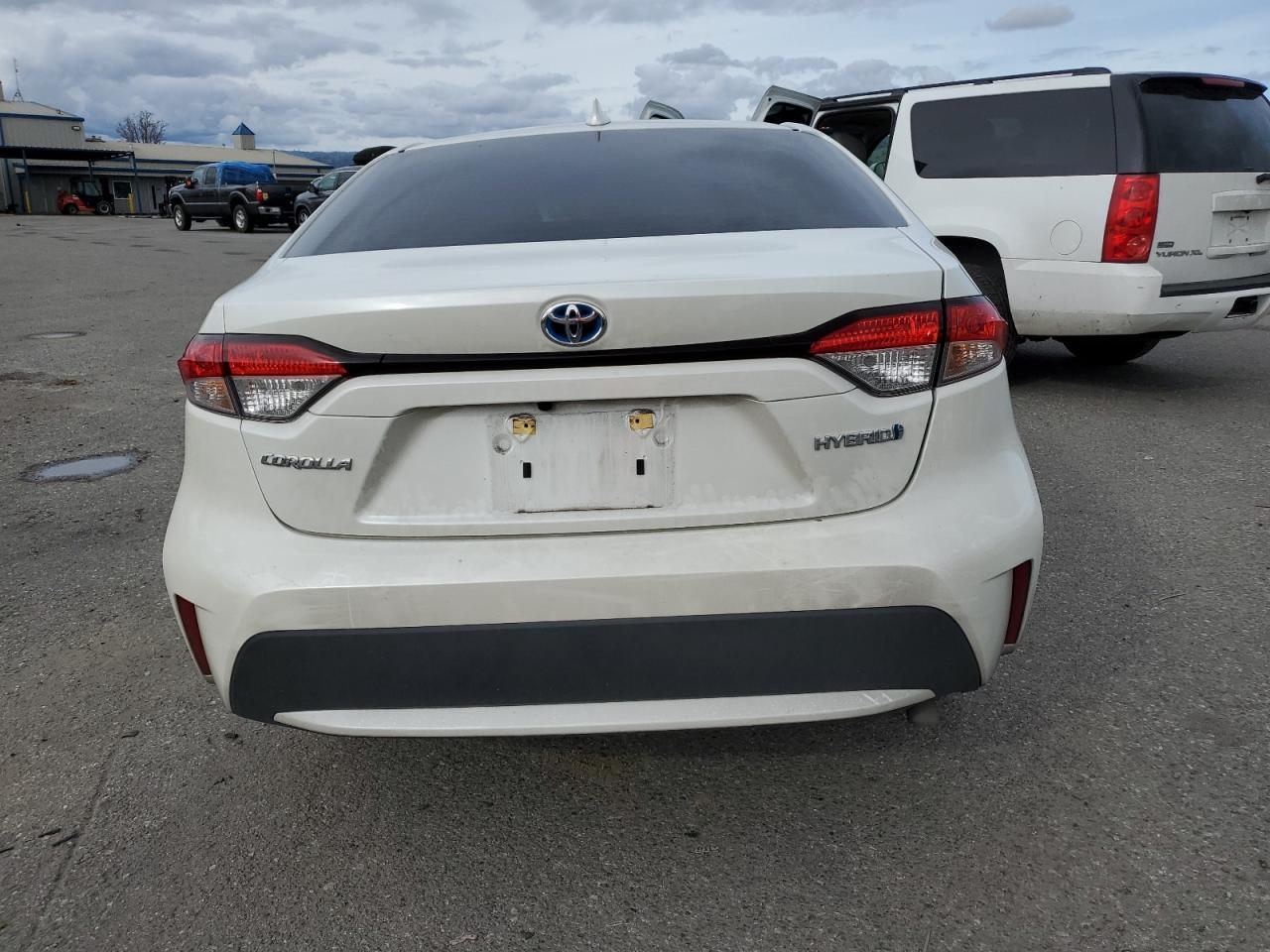 2020 TOYOTA COROLLA LE - Фото 6